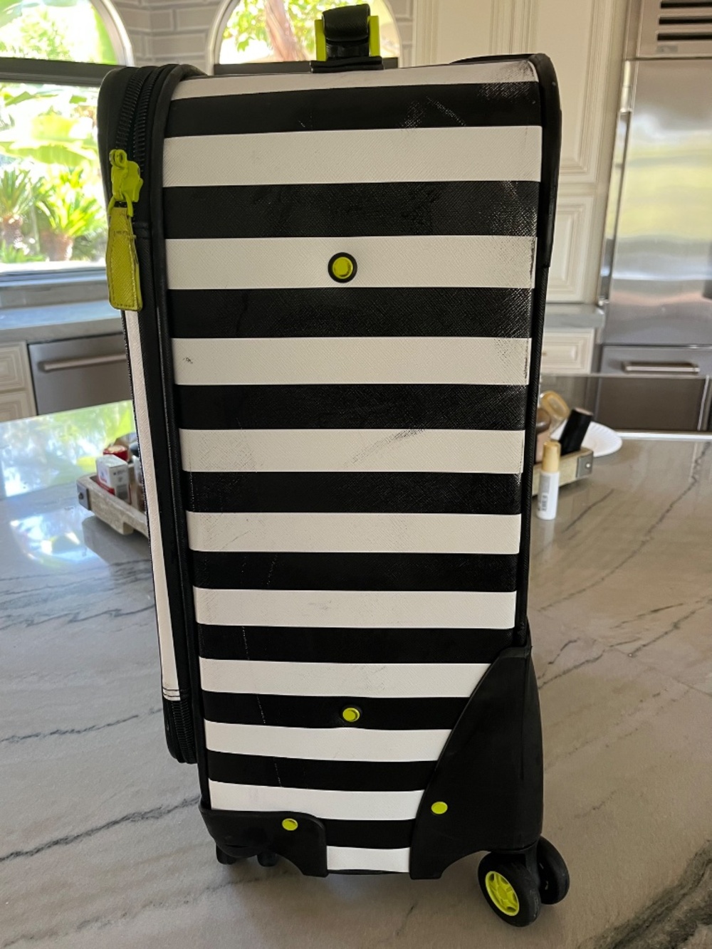 Henri Bendel  Black/white Stripe Roller bag/ Carry on - Picture 4 of 9